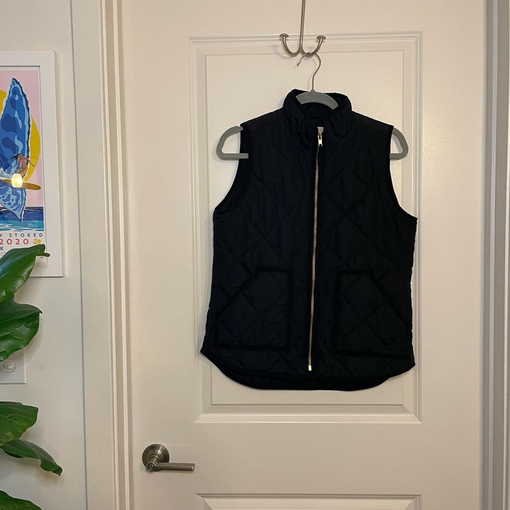 J.Crew Women’s Quilted Vest - Black